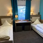 棕榈花园宾馆 3*